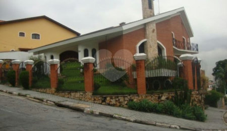 Sobrado à venda com 3 quartos, sendo 1 suíte, em Jardim Franca, São Paulo, SP