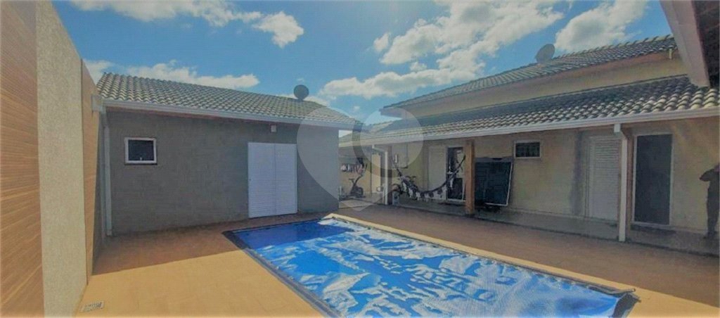 Casa à venda com 5 quartos, sendo 1 suíte, em Jardim Shangri-lá, Atibaia, SP