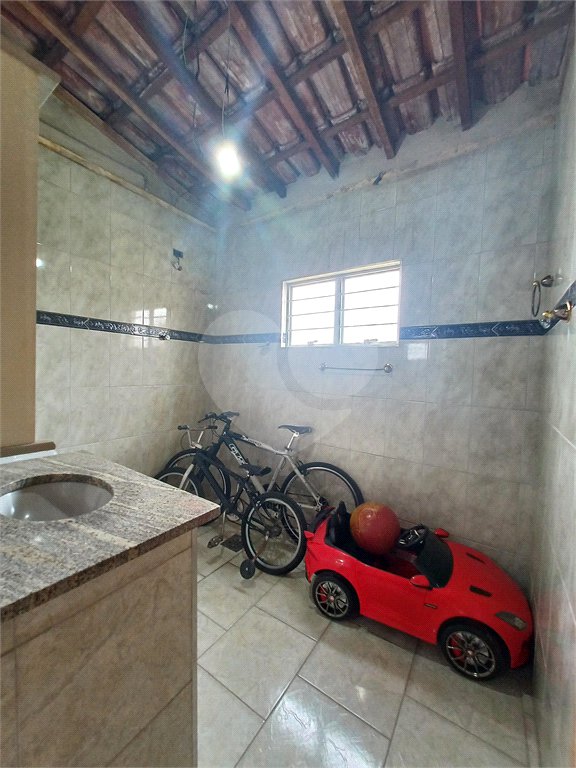 Casa à venda com 5 quartos em Jardim Maria Lúcia, Votorantim, SP