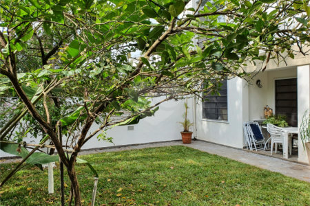 Sobrado à venda com 4 quartos, sendo 2 suítes, em Alto da Boa Vista, São Paulo, SP