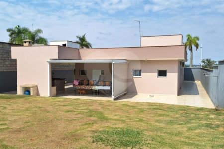 Casa à venda com 4 quartos, sendo 2 suítes, no condomínio Saint Patrick, Sorocaba - SP
