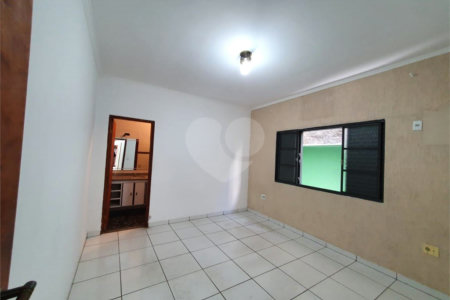 Casa à venda com 3 quartos, sendo 2 suítes, em Vila Independência, Sorocaba, SP