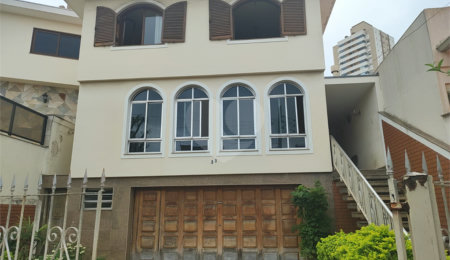 Casa à venda com 4 quartos, sendo 2 suítes,  no condomínio Chácara das Rosas, São Paulo - SP