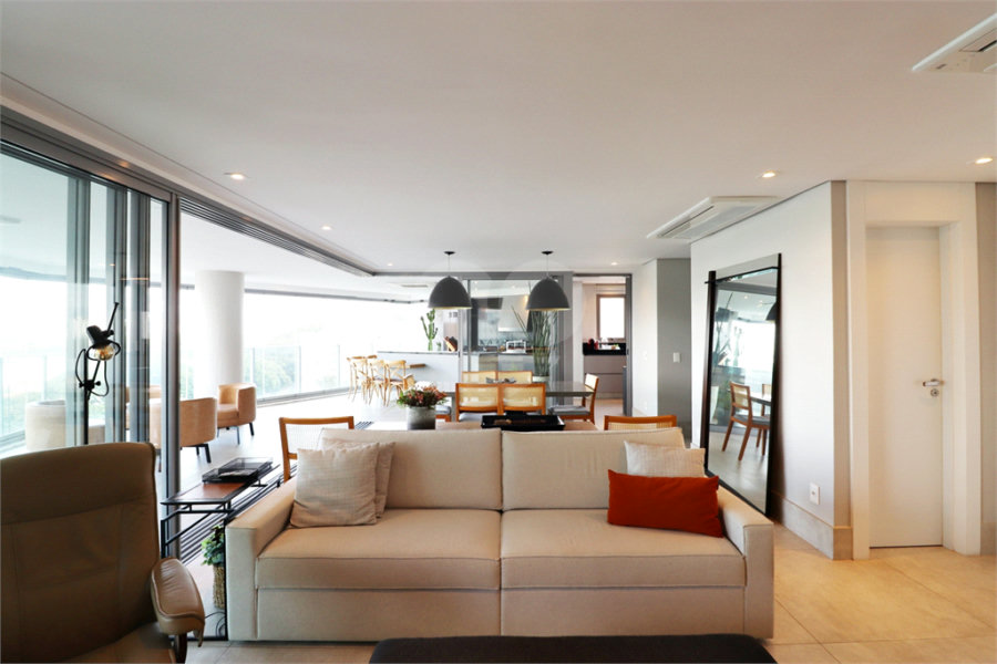 Apartamento à venda com 4 suítes em Santana, São Paulo, SP