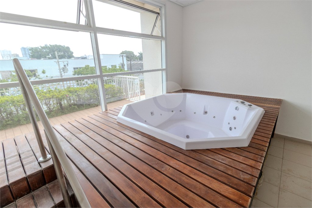 Apartamento à venda com 3 suítes em Campo Grande, São Paulo, SP