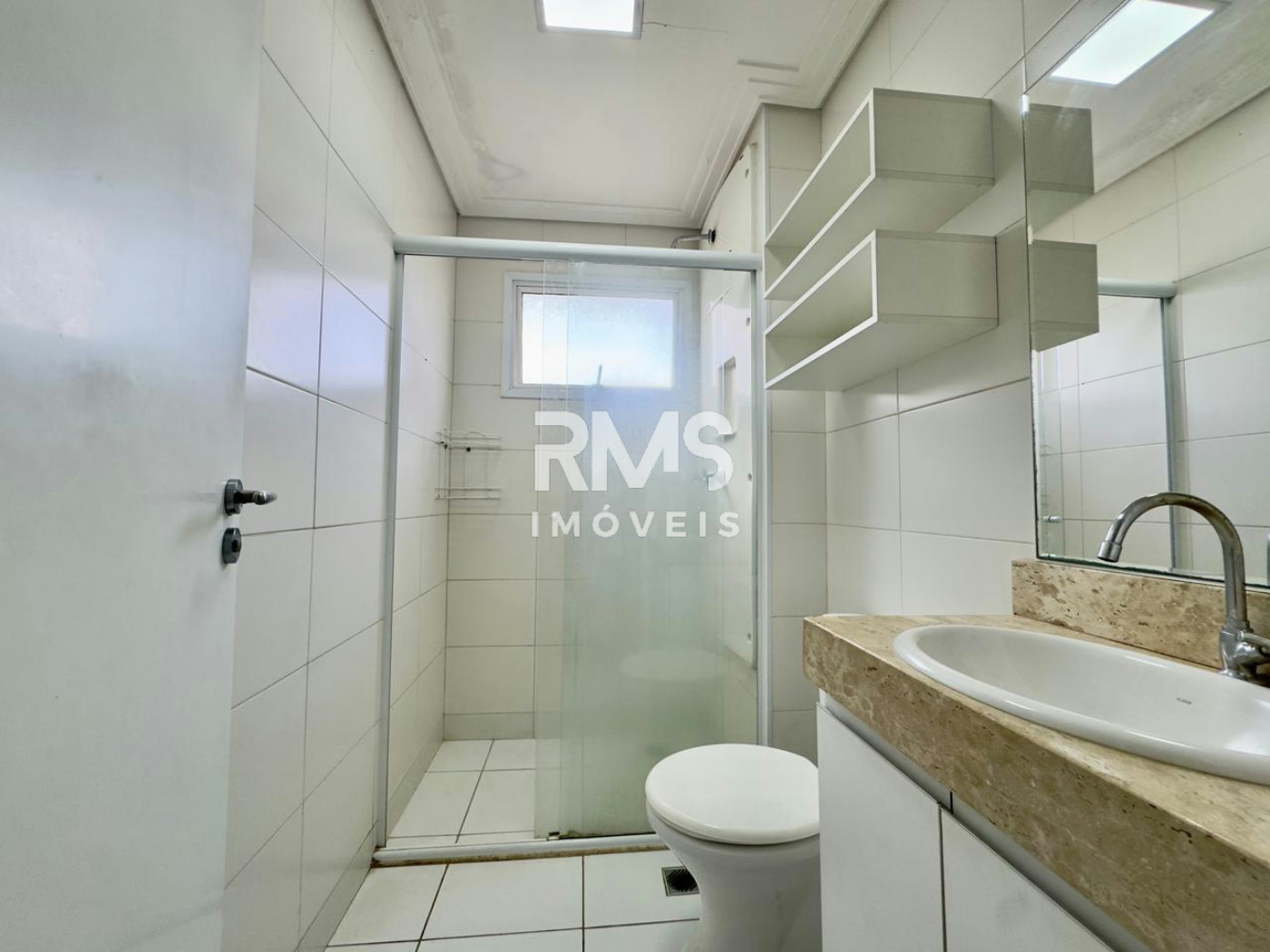 Apartamento à venda com 3 quartos, sendo 1 suíte, no condomínio Residencial Ilhas Mediterrâneo, Itu - SP