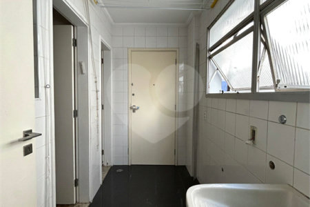 Apartamento à venda com 2 quartos, sendo 1 suíte, em Santa Cecília, São Paulo, SP