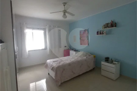 Sobrado à venda com 5 quartos, sendo 1 suíte,  em Jardim Franca, São Paulo, SP