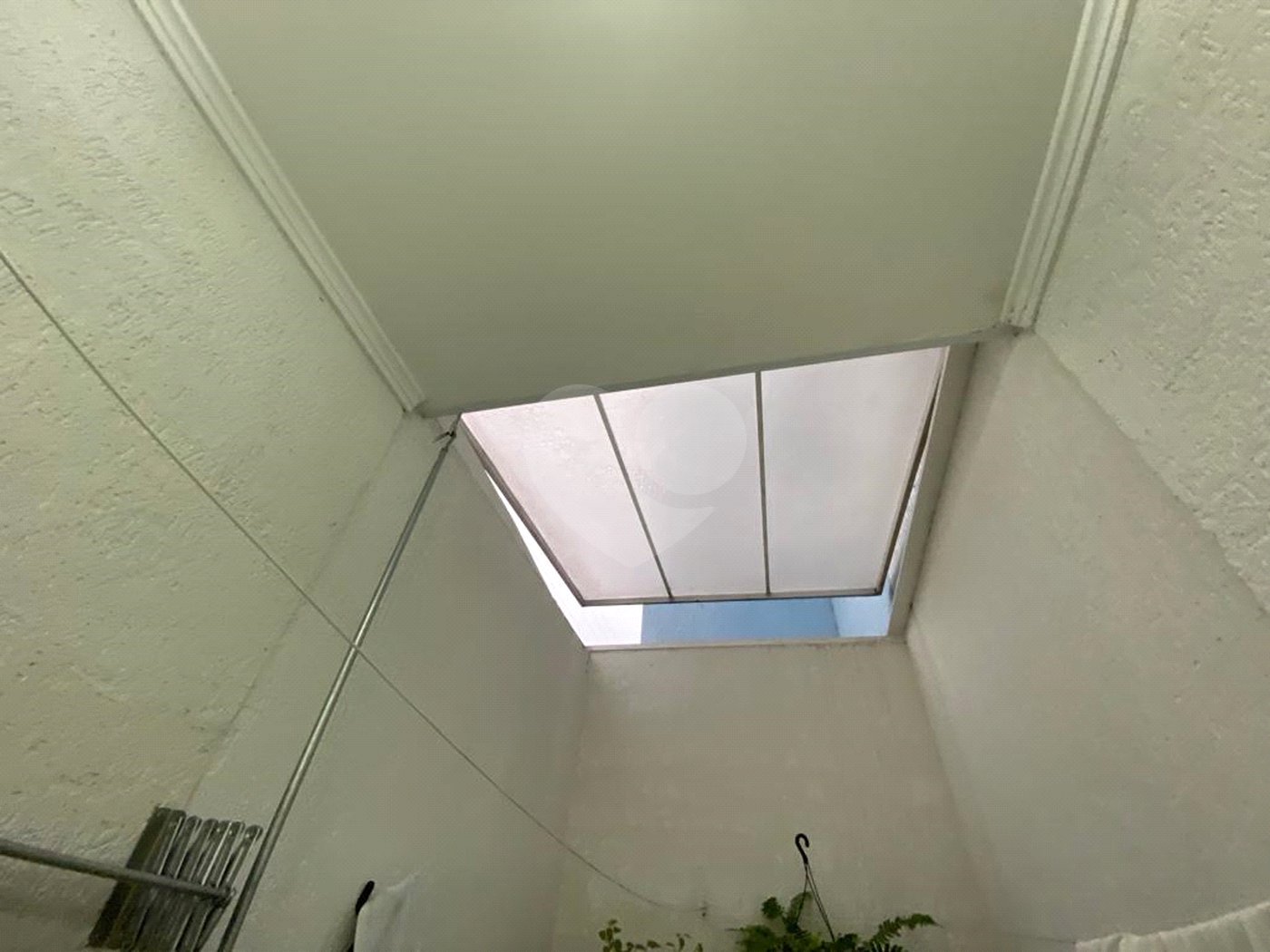 Casa à venda com 2 quartos, sendo 1 suíte, no condomínio Residencial Vila da Serra, São Paulo - SP
