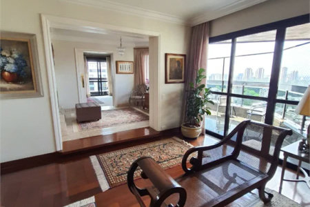 Apartamento à venda com 4 suítes em Vila Andrade, São Paulo, SP