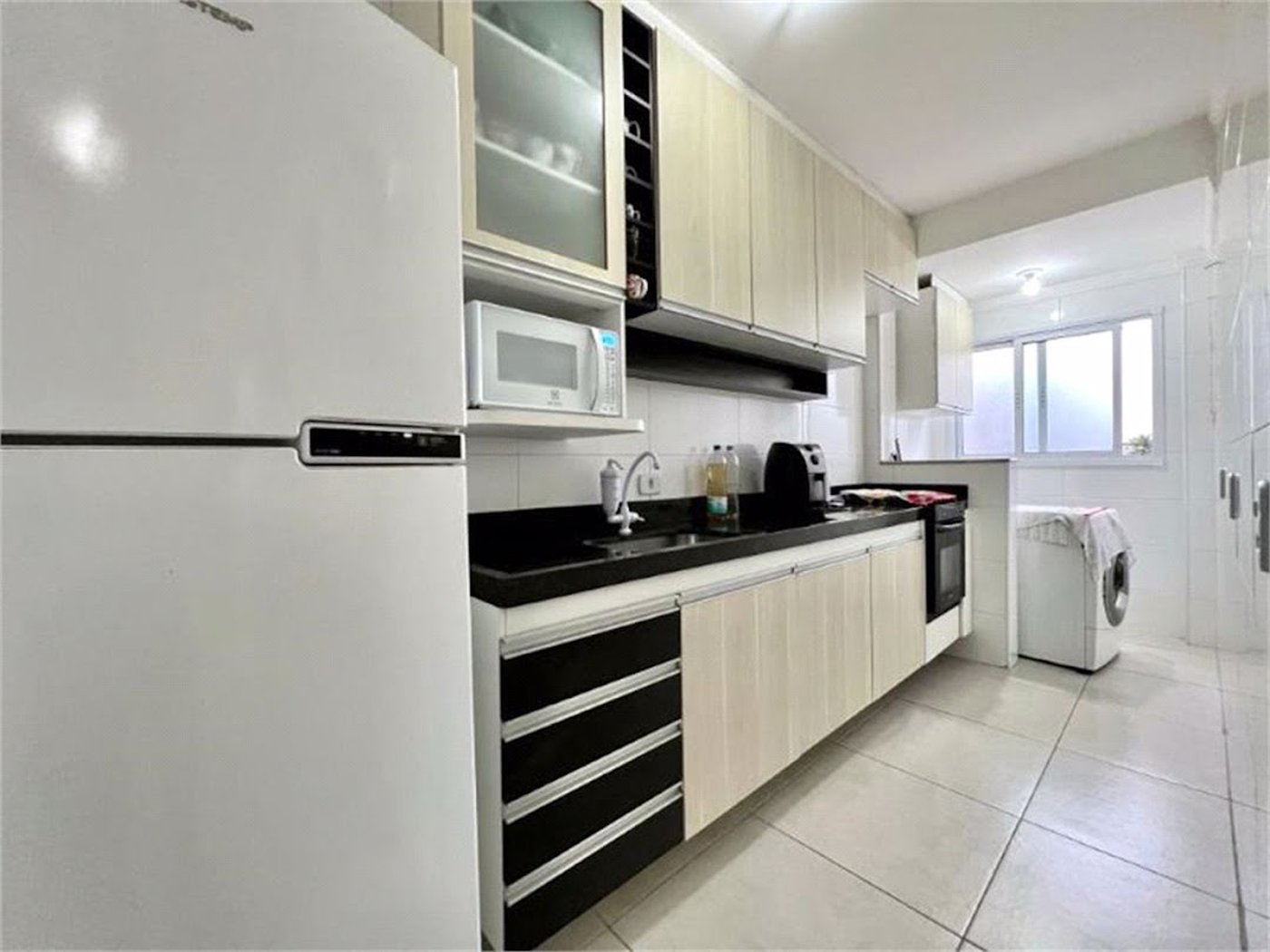 Apartamento Residencial à venda, Vila Guilhermina, Praia Grande - AP1374.
