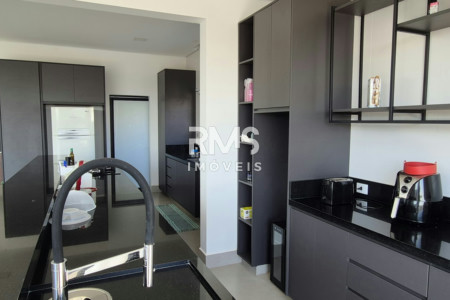 Casa à venda com 3 suítes no condomínio Residencialsaint Paul, Itu - SP