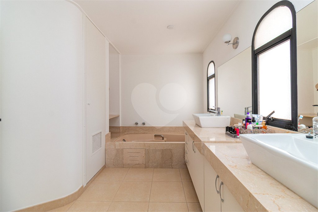 Apartamento à venda com 4 suítes em Chácara Flora, São Paulo, SP
