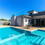 Casa à venda com 4 suítes no condomínio Residencial dos Lagos, Itupeva - SP
