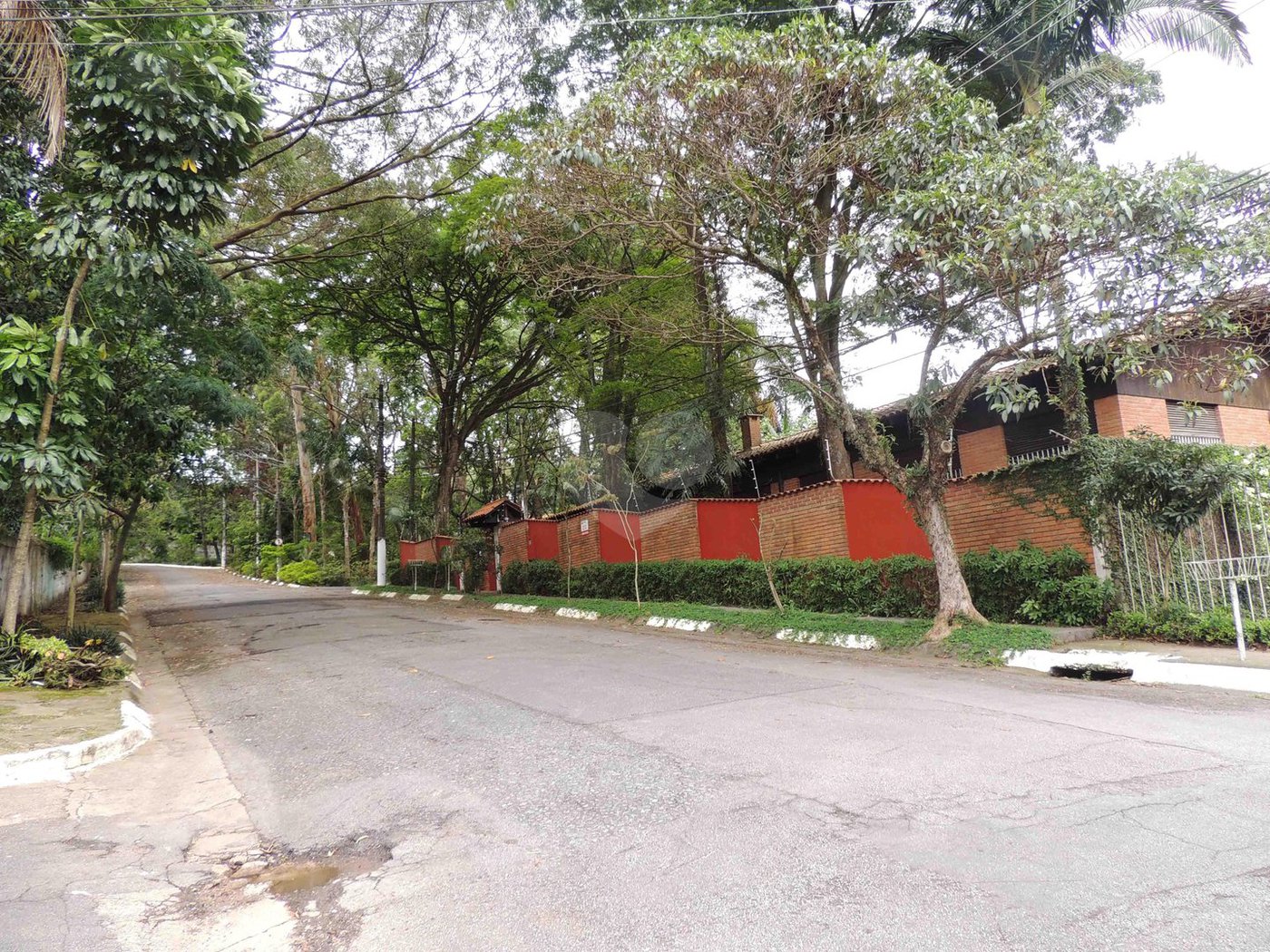 Sobrado à venda com 3 suítes em Jardim Marajoara, São Paulo, SP