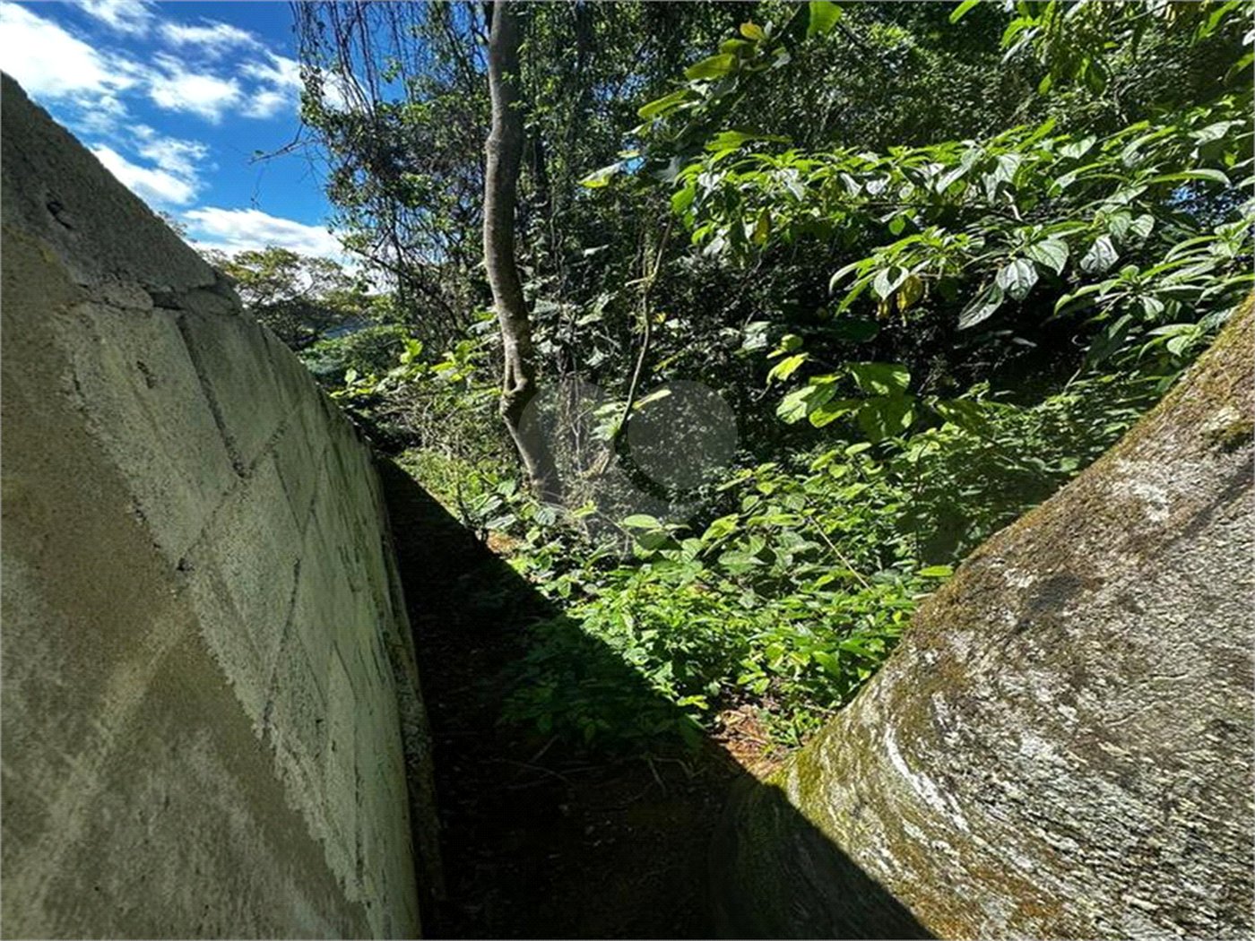 Terreno à venda no condomínio Parque Suiça, Caieiras - SP