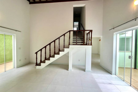 Casa Térrea à venda com 3 quartos, sendo 1 suíte,  em Cidade Universitária, Campinas, SP