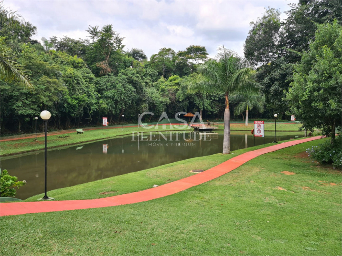 Casa em condomínio à venda com 3 quartos, sendo 1 suíte, em Granja Olga I, Sorocaba, SP