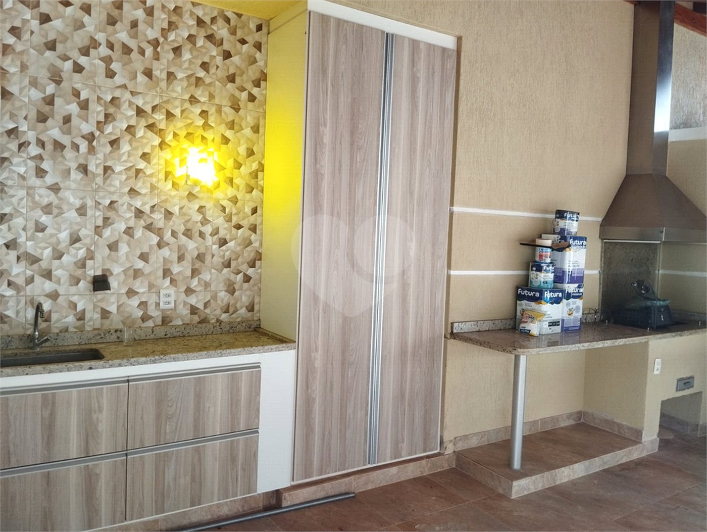 Casa à venda com 3 quartos, sendo 1 suíte,  no condomínio Vila Aracoara, Araraquara - SP