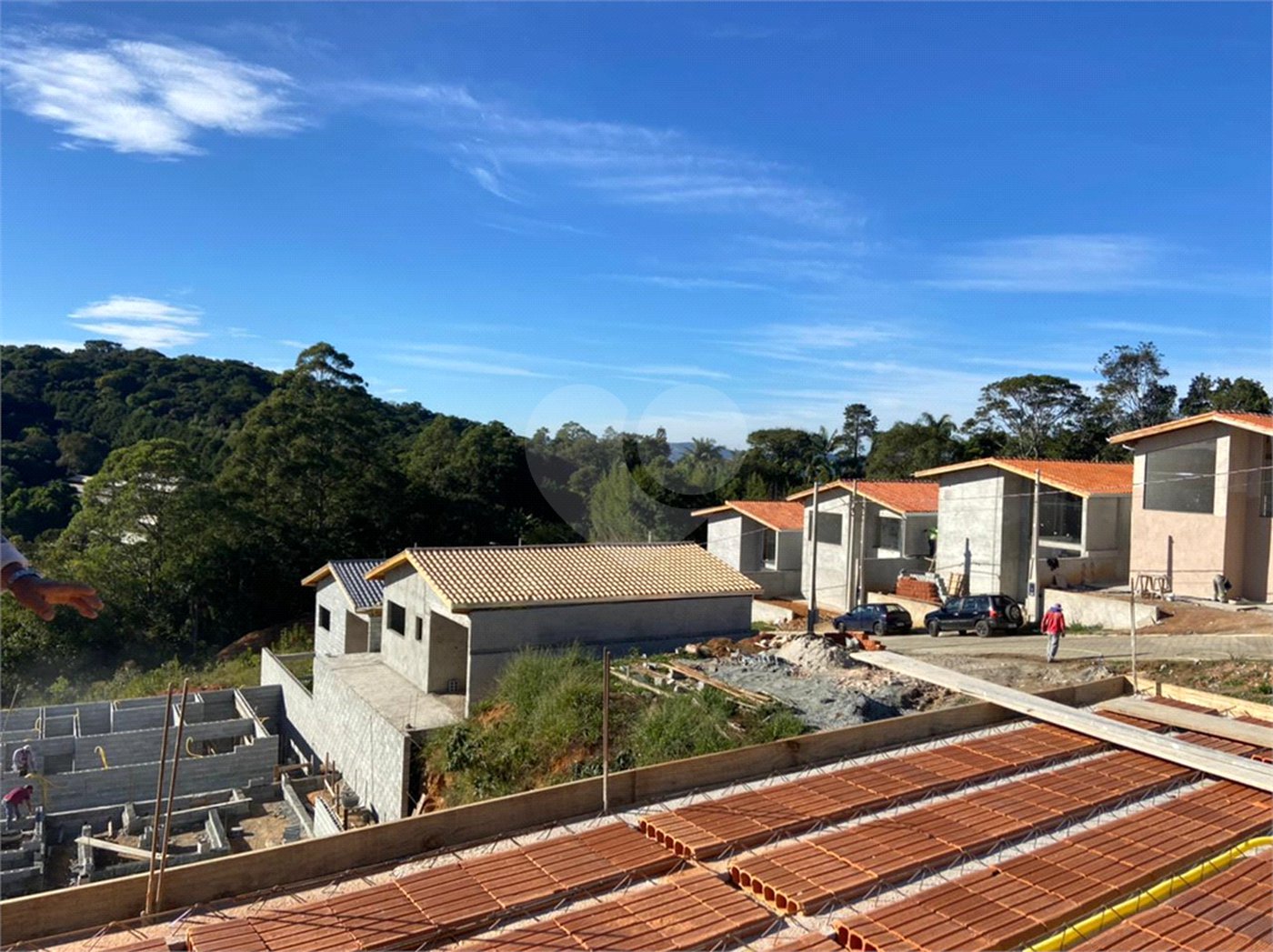 Casa à venda com 2 quartos, sendo 1 suíte, no condomínio Águas de São Pedro, Mairiporã - SP