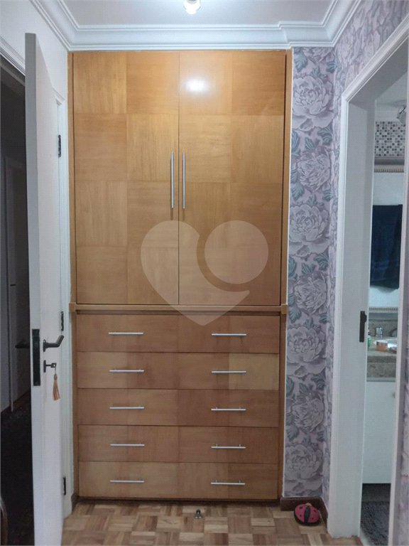 Apartamento à venda com 3 quartos, sendo 2 suítes,  em Campo Belo, São Paulo, SP