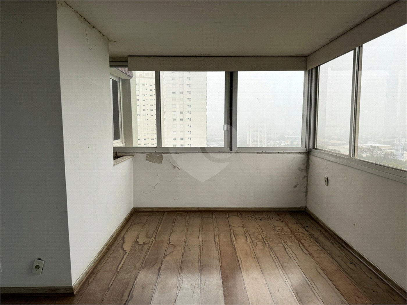 Apartamento à venda com 4 suítes em Jardim Marajoara, São Paulo, SP