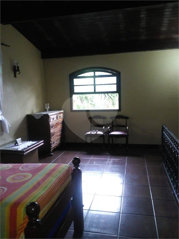 Sobrado à venda com 3 quartos, sendo 1 suíte, em Jardim Itacolomi, São Paulo, SP