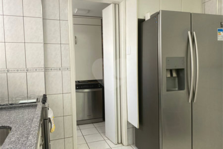 Apartamento à venda com 3 quartos, sendo 1 suíte,  em Vila Romana, São Paulo, SP