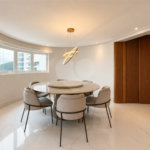 Apartamento à venda com 5 suítes em Parque Enseada, Guarujá, SP