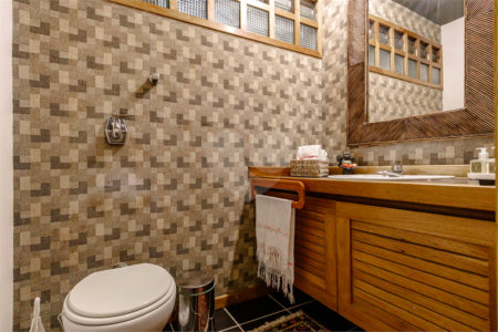 Casa à venda com 4 quartos, sendo 2 suítes, em Jardim Everest, São Paulo, SP