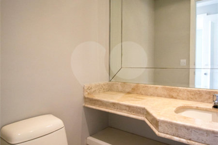 Apartamento à venda com 3 quartos, sendo 1 suíte, em Panamby, São Paulo, SP