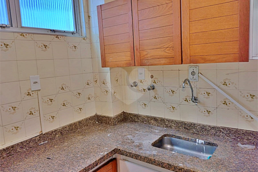 Apartamento à venda com 3 quartos, sendo 1 suíte, em Pinheiros, São Paulo, SP