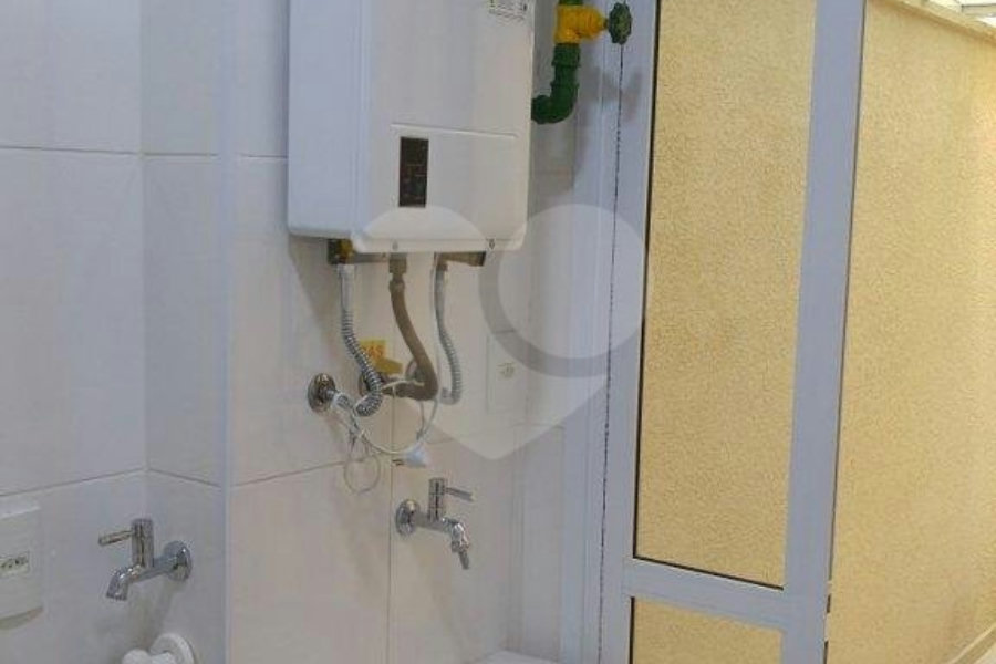 Apartamento à venda com 3 quartos, sendo 1 suíte, em Vila Irmãos Arnoni, São Paulo, SP