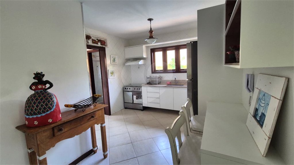 Casa à venda com 5 quartos, sendo 4 suítes,  em Geribá, Armação dos Búzios, RJ