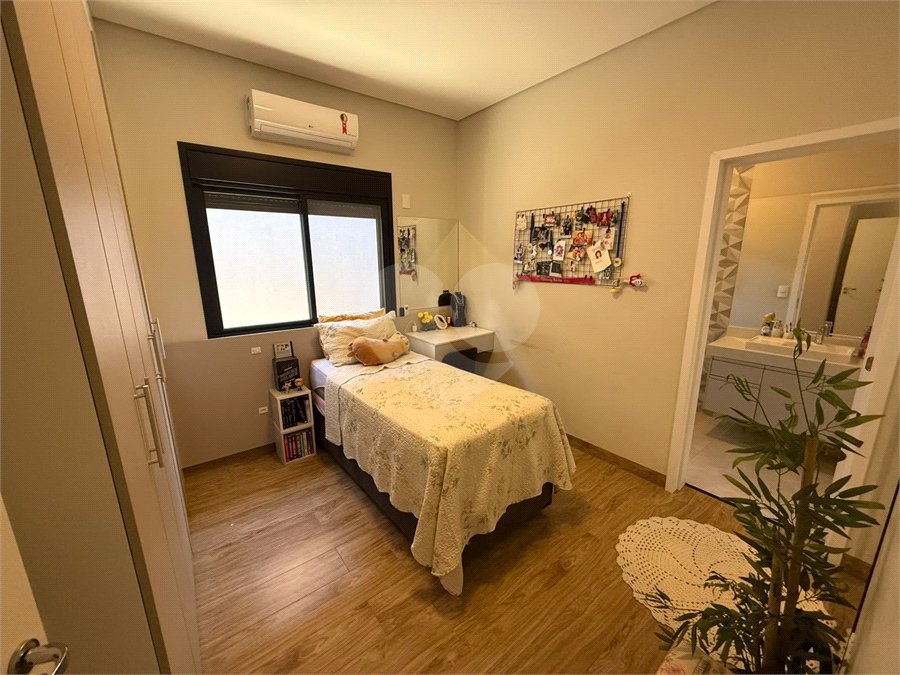 Casa à venda com 3 suítes no condomínio Costa das Areias, Salto - SP