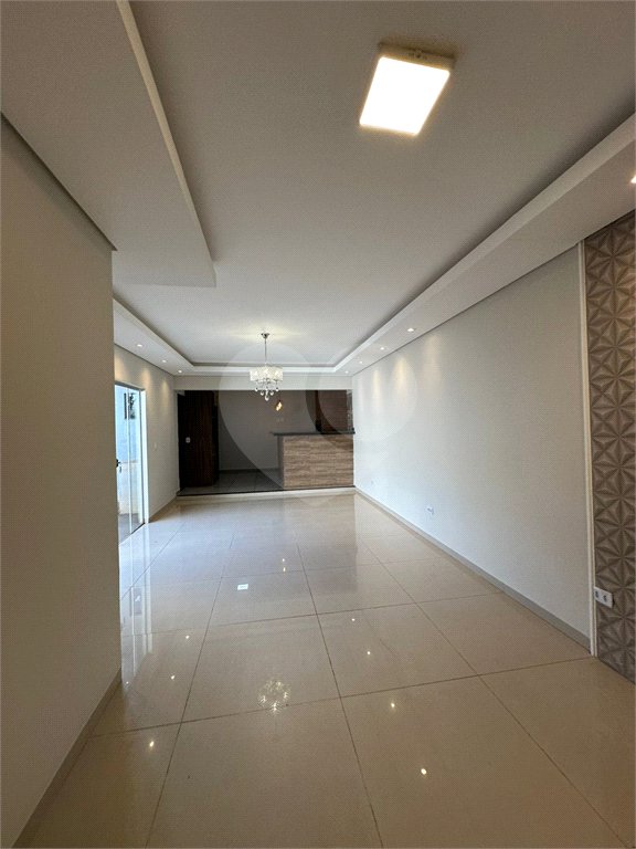 Casa à venda com 3 quartos, sendo 1 suíte,  em Jardim Estoril, Ponta Porã, MS