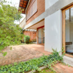 Sobrado à venda ou para alugar com 5 quartos, sendo 2 suítes, em Jardim Cordeiro, São Paulo, SP