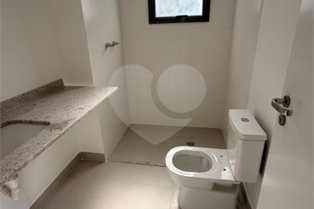 Apartamento à venda com 3 suítes em Água Branca, São Paulo, SP