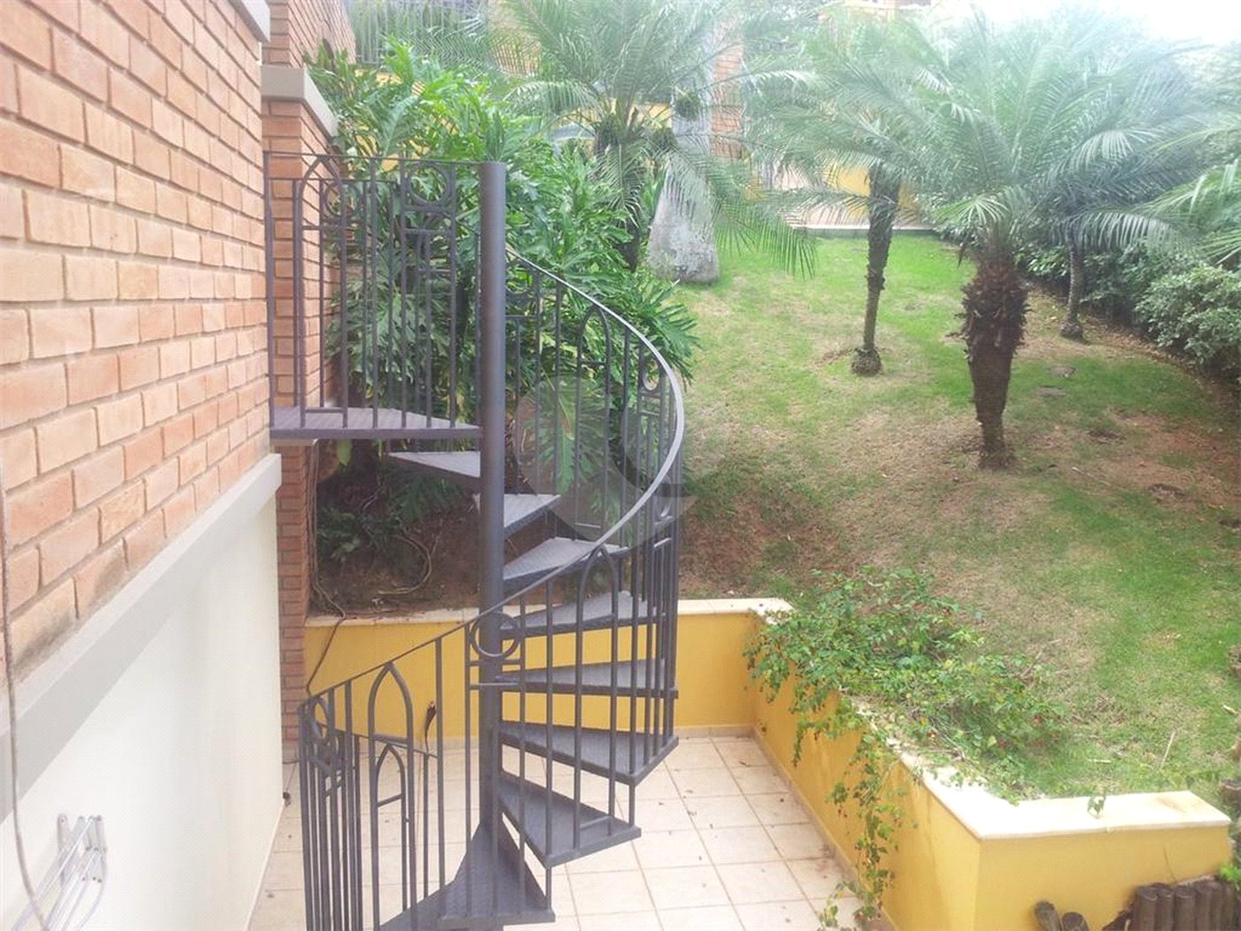 Casa à venda com 3 quartos, sendo 1 suíte, no condomínio Vinhas da Vista Alegre - Lado Café, Vinhedo - SP