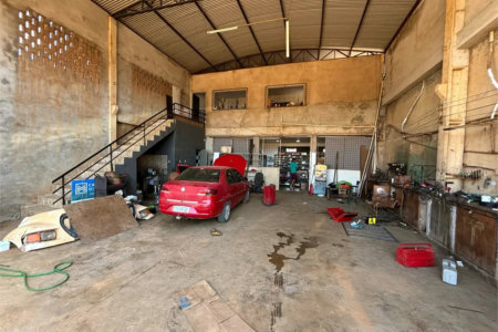 Galpão à venda ou para alugar em Setor Industrial, Balsas, MA