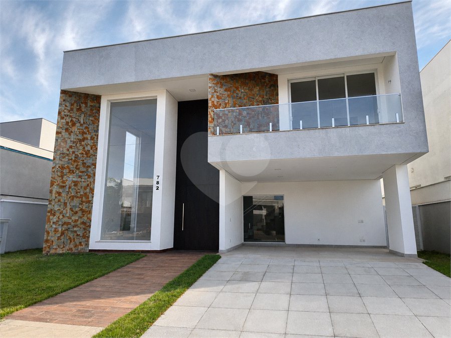 Casa à venda com 4 suítes no condomínio Alphaville Nova Esplanada 1, Votorantim - SP
