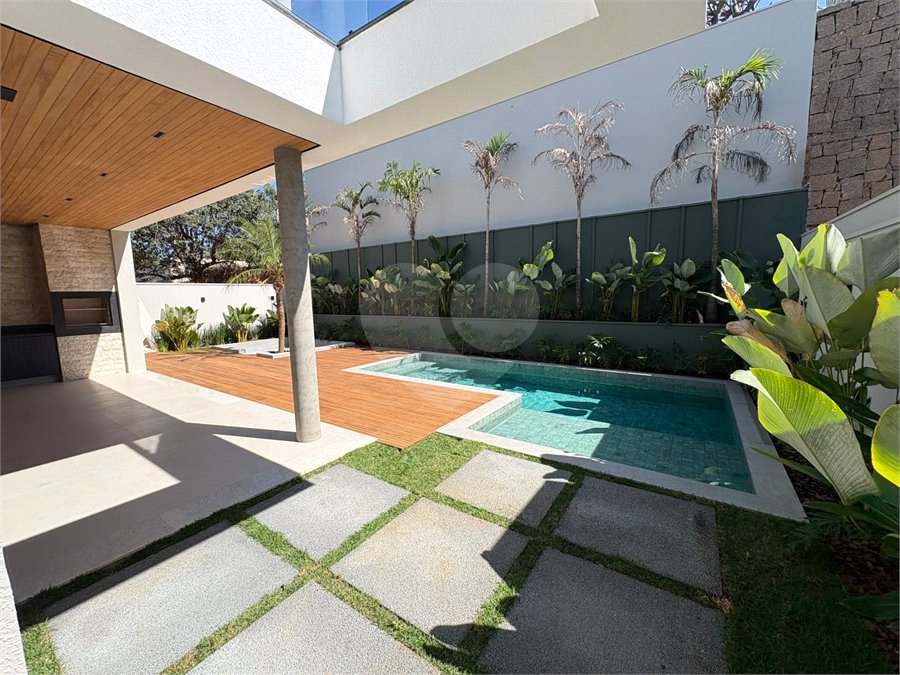 Casa à venda com 4 suítes no condomínio Villa Borghese, Indaiatuba - SP