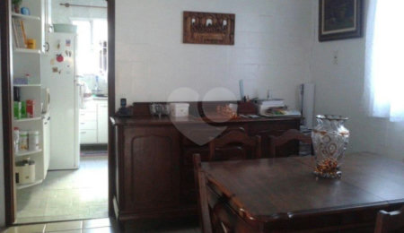 Casa Térrea à venda com 3 quartos, sendo 2 suítes,  em Jardim Floresta, São Paulo, SP