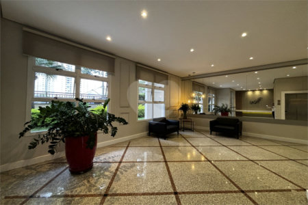 Apartamento para alugar com 3 suítes em Vila Romana, São Paulo, SP