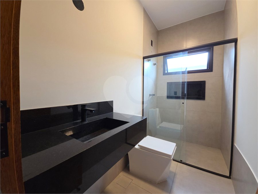 Casa à venda com 3 quartos, sendo 1 suíte, no condomínio Cerejeiras, Araçoiaba da Serra - SP