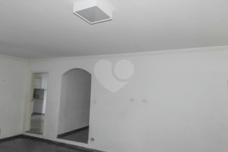 Casa Térrea à venda com 4 quartos, sendo 2 suítes, em Jardim das Bandeiras, São Paulo, SP