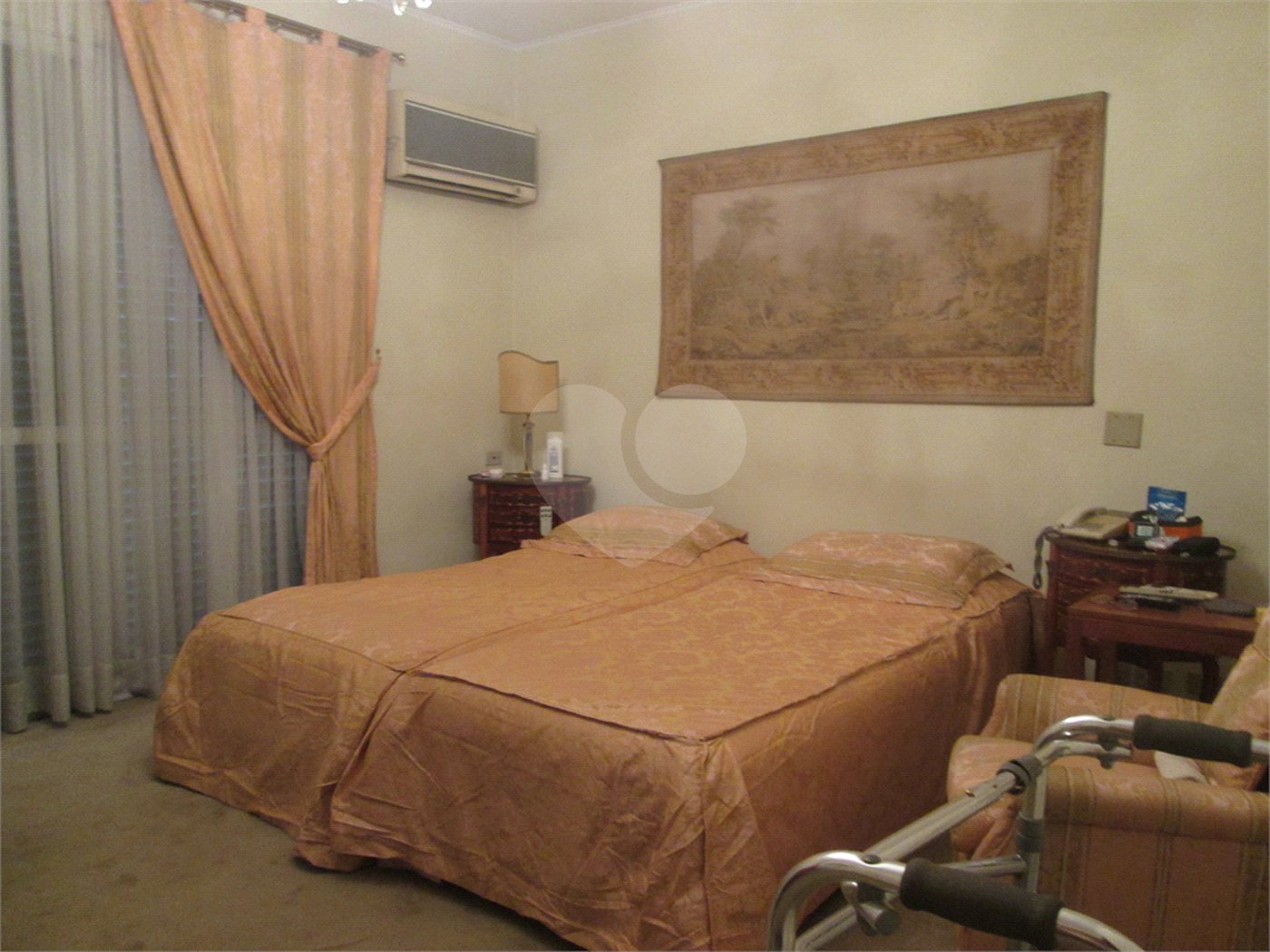 Casa à venda com 4 quartos, sendo 2 suítes, em Jardim Guedala, São Paulo, SP