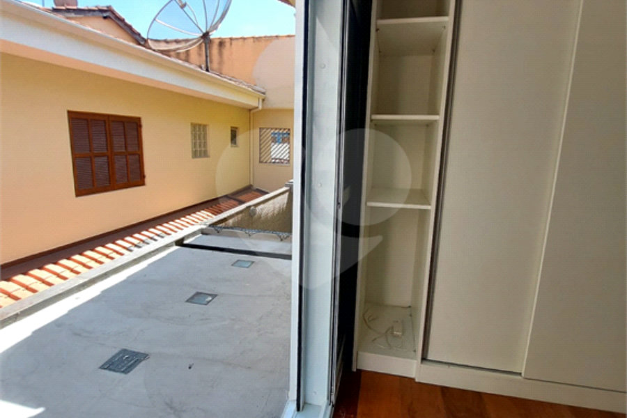 Sobrado à venda com 3 quartos, sendo 2 suítes, em Vila Romero, São Paulo, SP