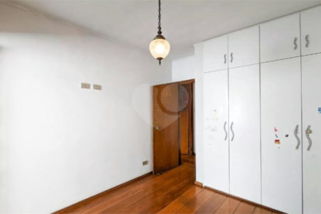 Casa à venda com 3 quartos, sendo 1 suíte,  em Jardim do Mar, São Bernardo do Campo, SP
