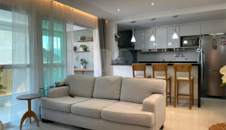 Apartamento à venda com 2 quartos, sendo 1 suíte,  em Saúde, São Paulo, SP